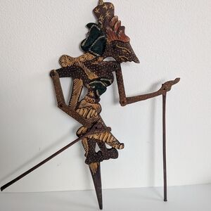 VINTAGE Wood Carved Balinese Wayang Kulit shadow Stick Hand Puppet Indonesian